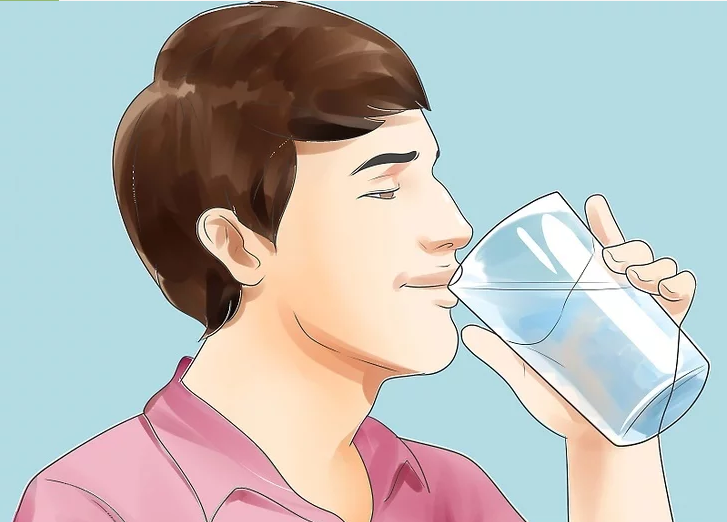 نوشیدن آب فراوان